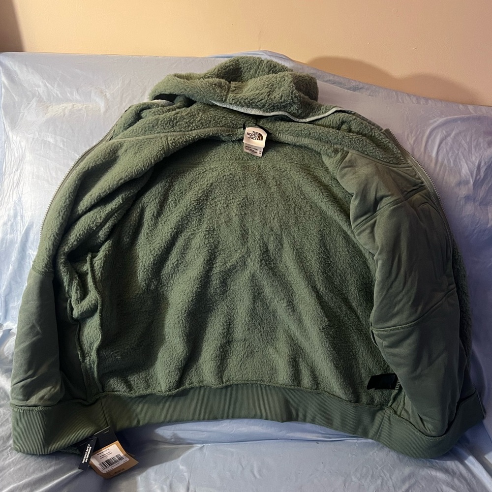 The North Face Sage Green Fleece Jacket- XL - Picture 3 of 9